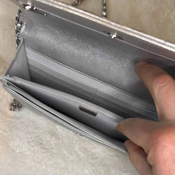 Chanel Classic Wallet on chain silver - Picture 7 of 10